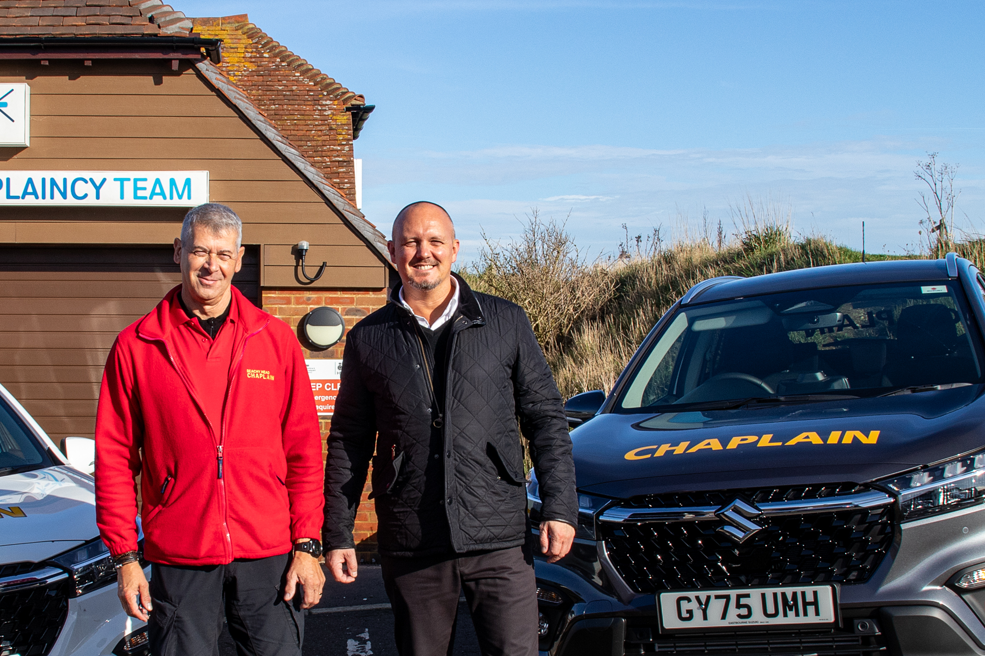 Daniel (EMC) and Glenn (BHCT) in front of the Suzuki S-Cross